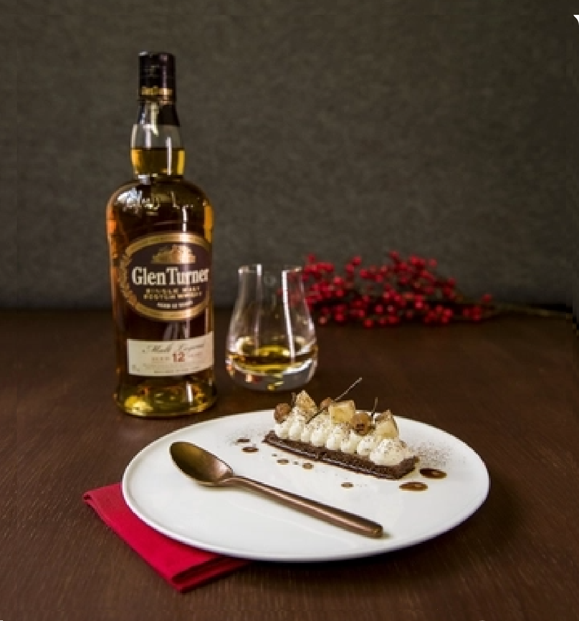 Tiramisu à la banane flambée et aux noisettes caramélisées - Glen Turner